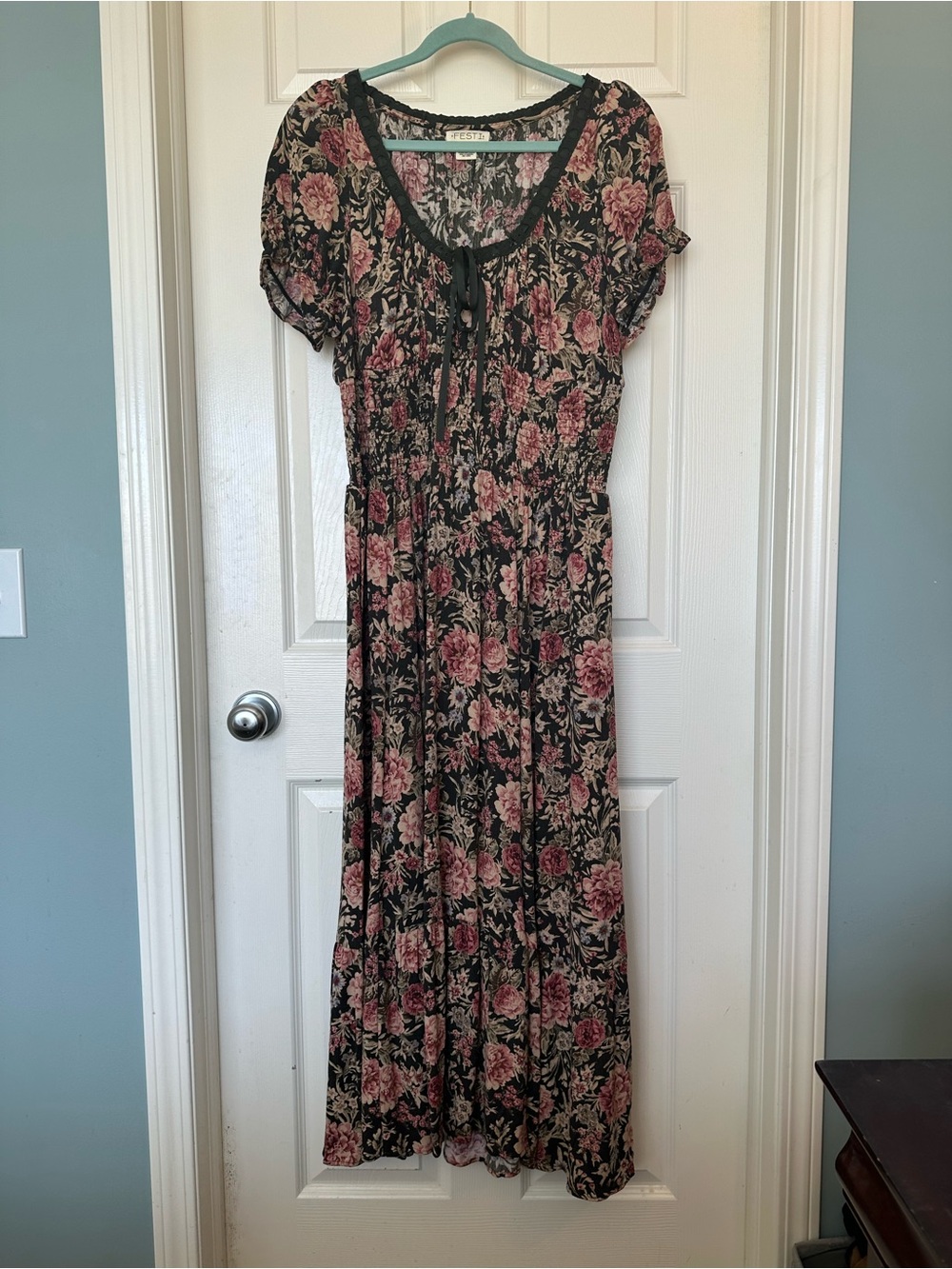 torrid Black Maxi Dress with Pink Rose Floral pattern - Picture 6 of 8